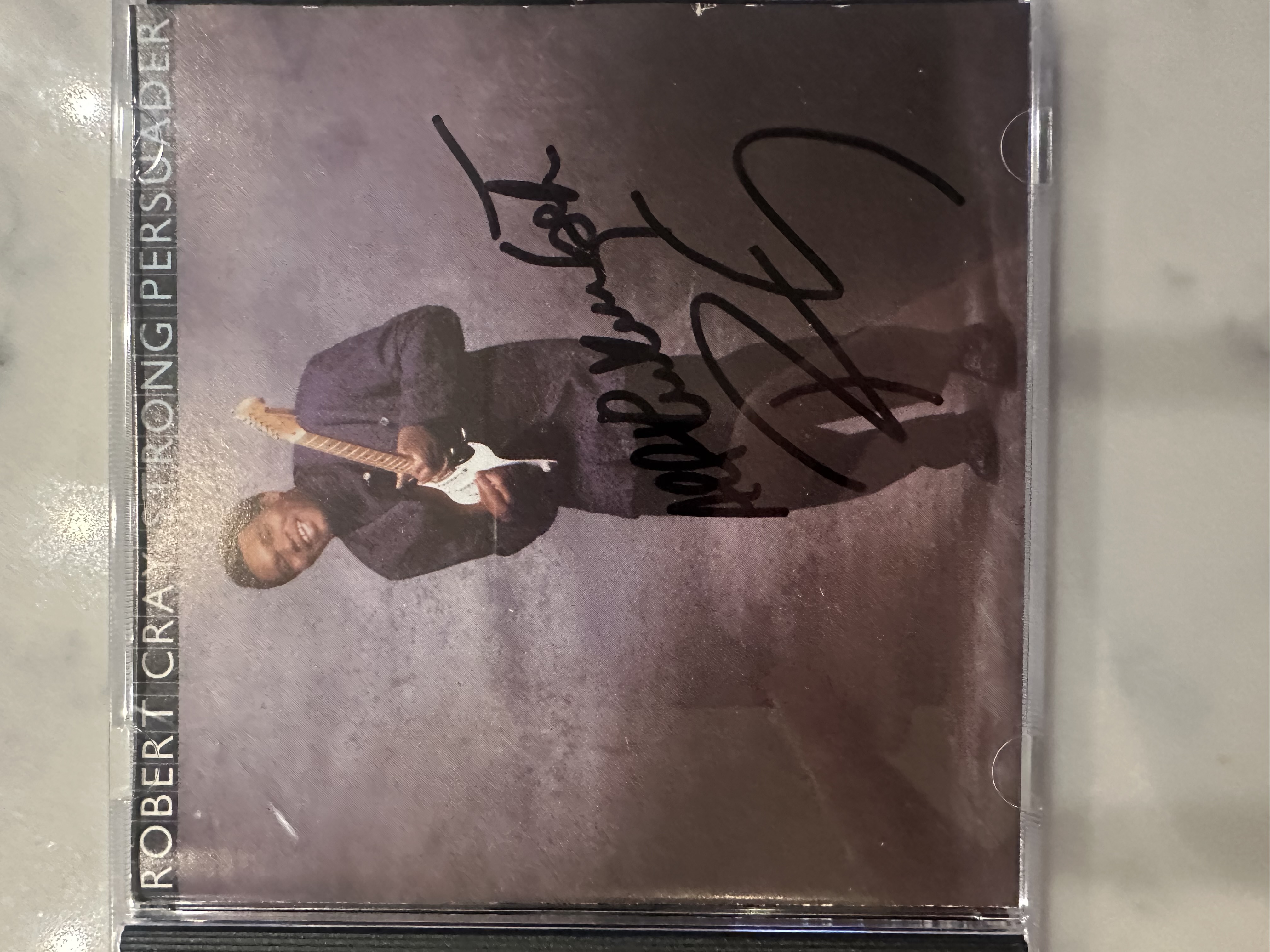 B 112523 Robert Cray strong persuader signed autograph CD booklet