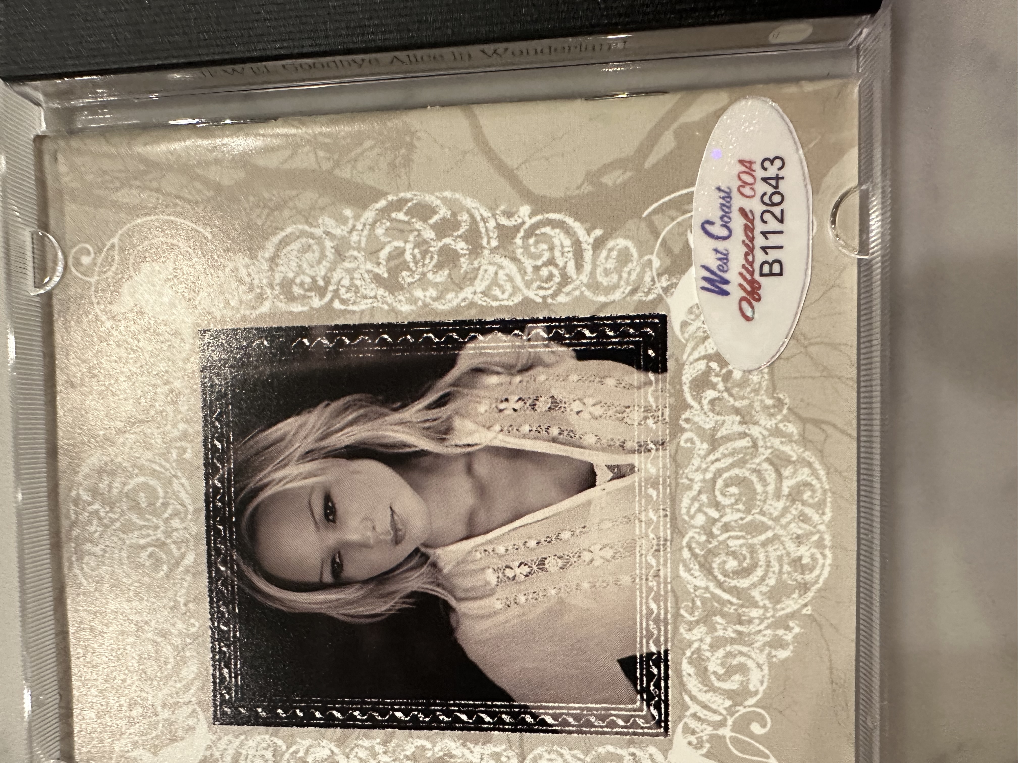 B 112643 jewel goodbye Alice in Wonderland sign of autograph CD booklet