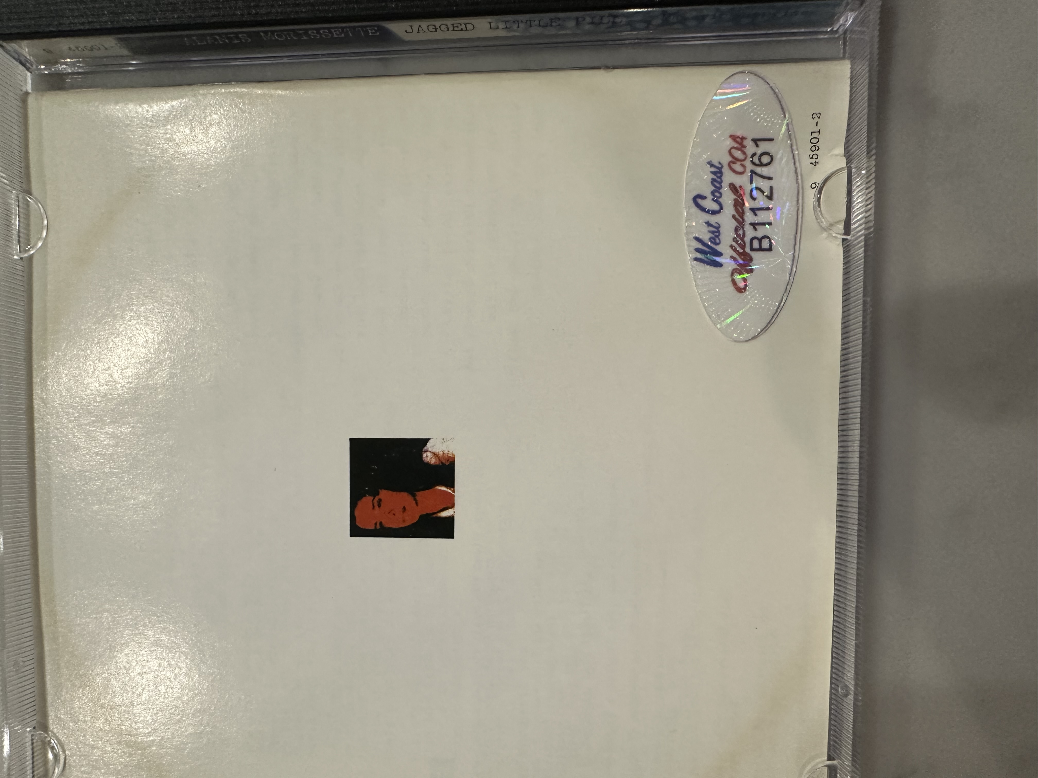 B 112761 Alanis Morissette jagged little pills, sign autograph CD booklet