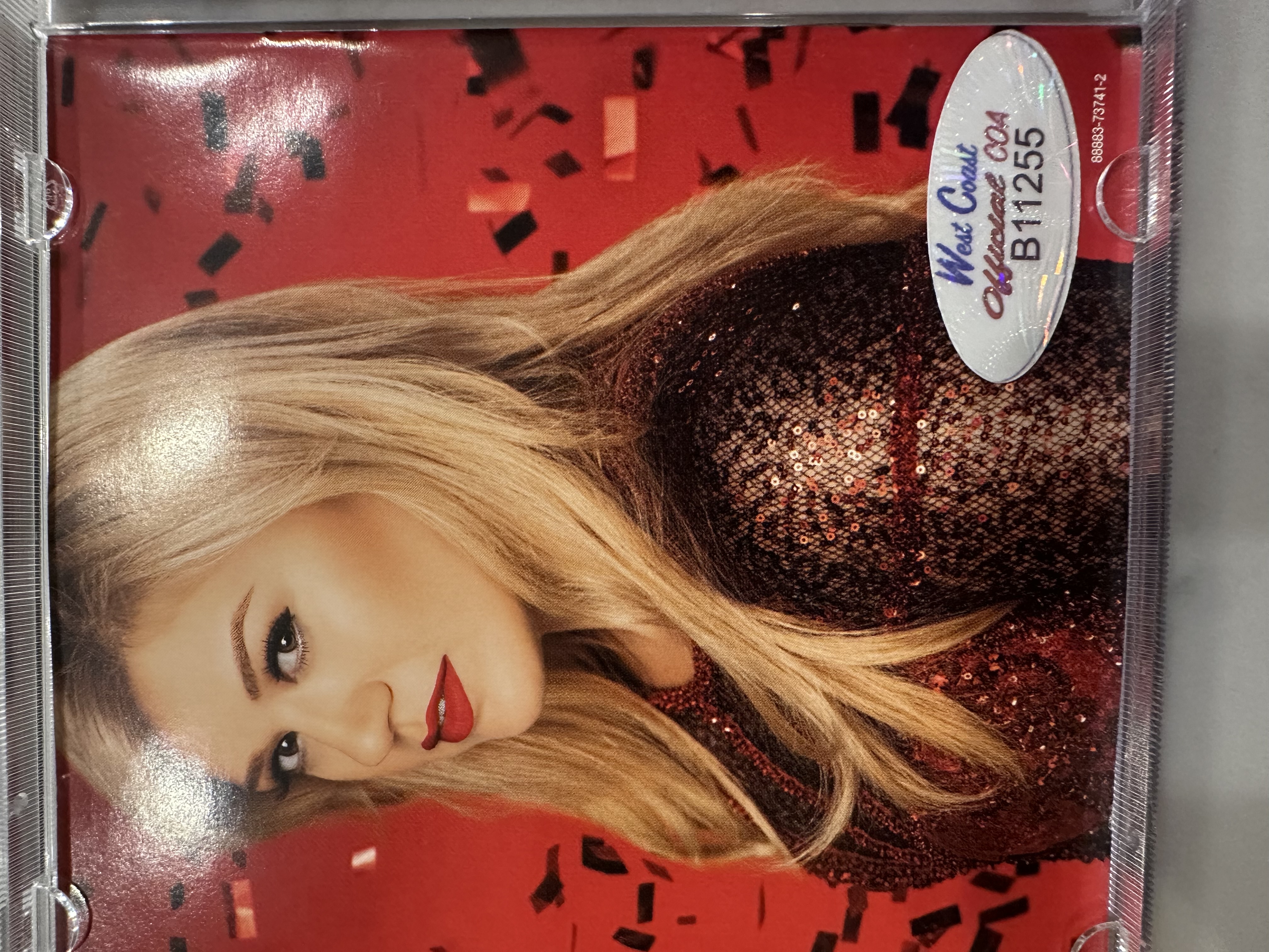 B 11255 Kelly Clarkson wrapped in red signed autograph CD book