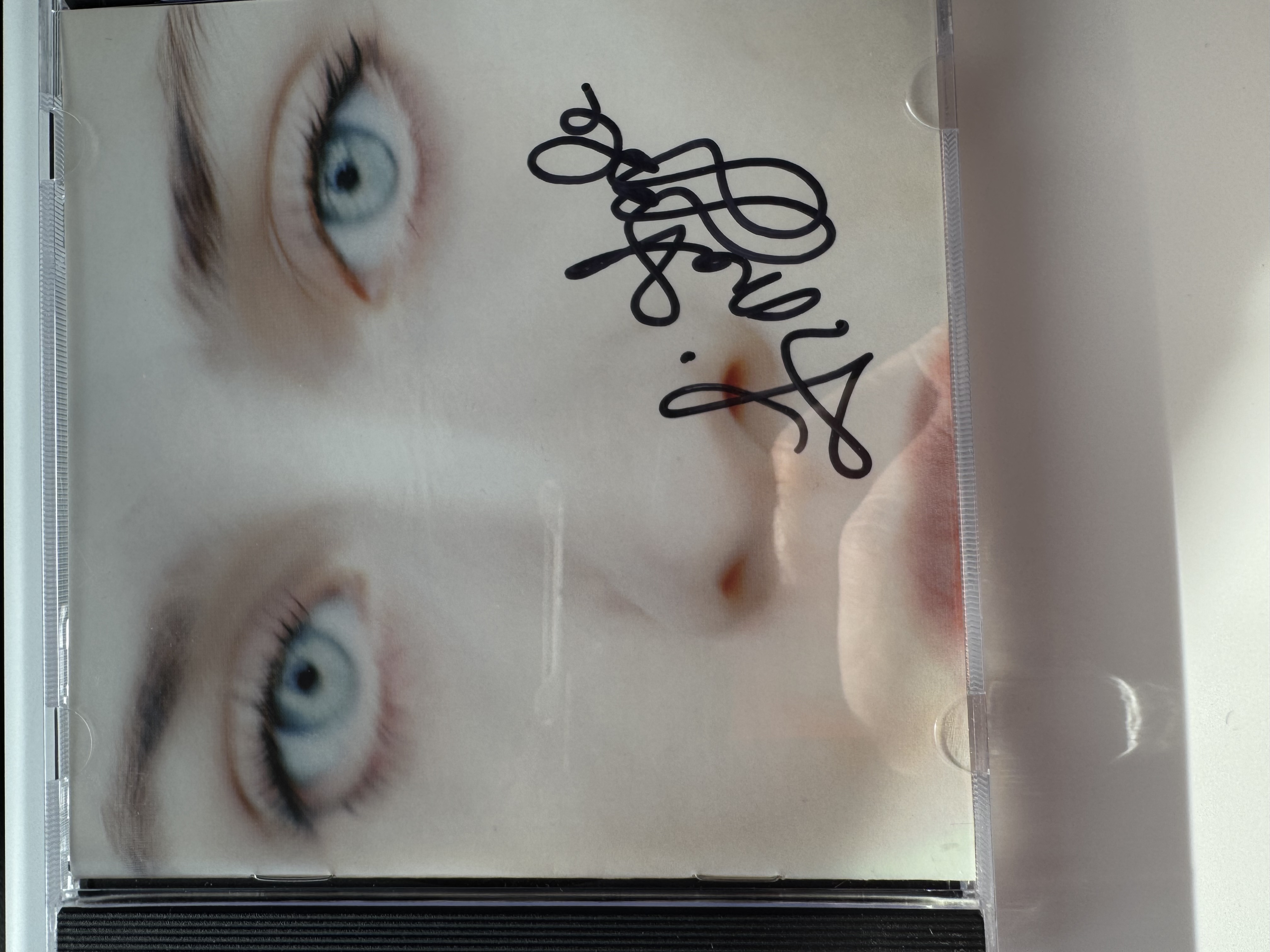 B 112564 Fiona Apple tidal signed autographed CD