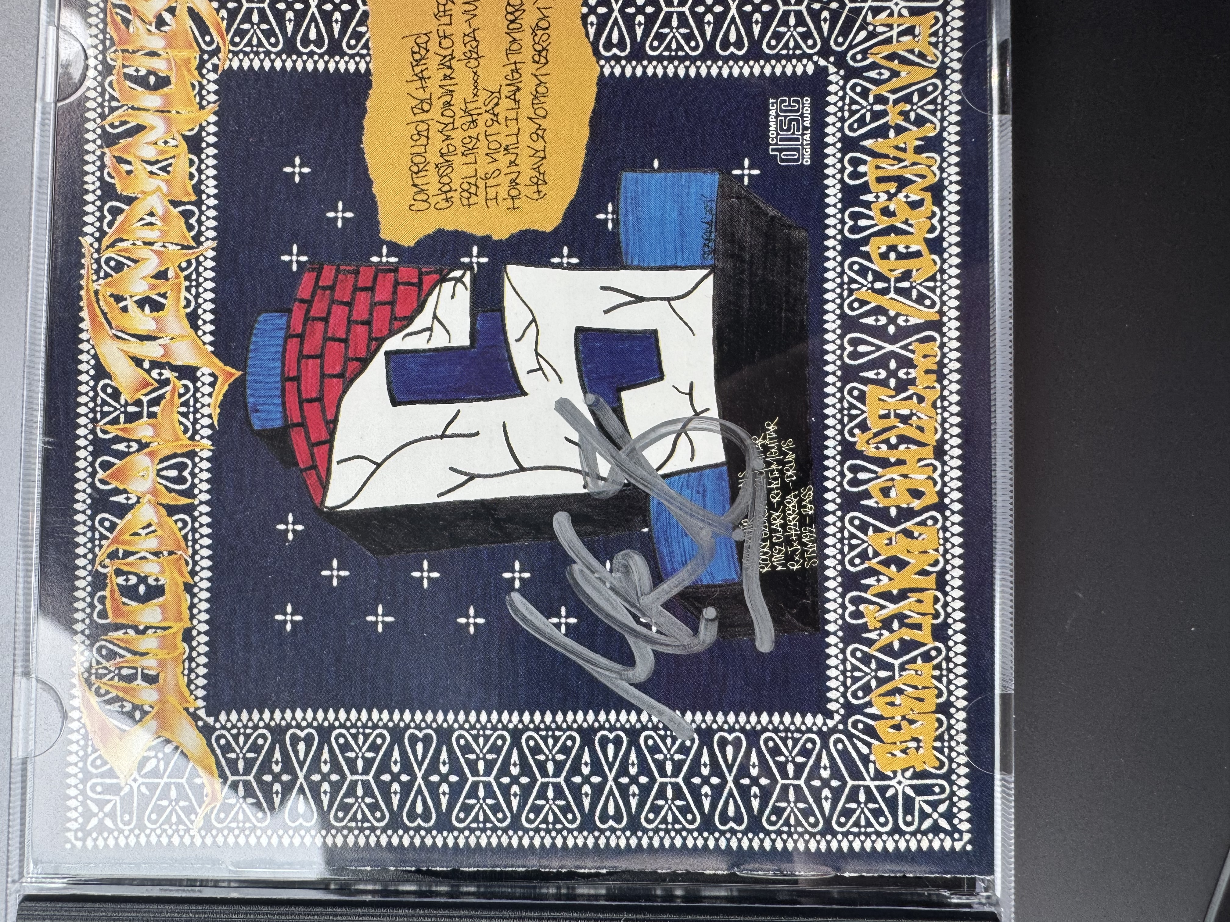 B112856 suicidal tendencies controlled by hatred, feel like shit déjà vu sign CD booklet by Mike Muir