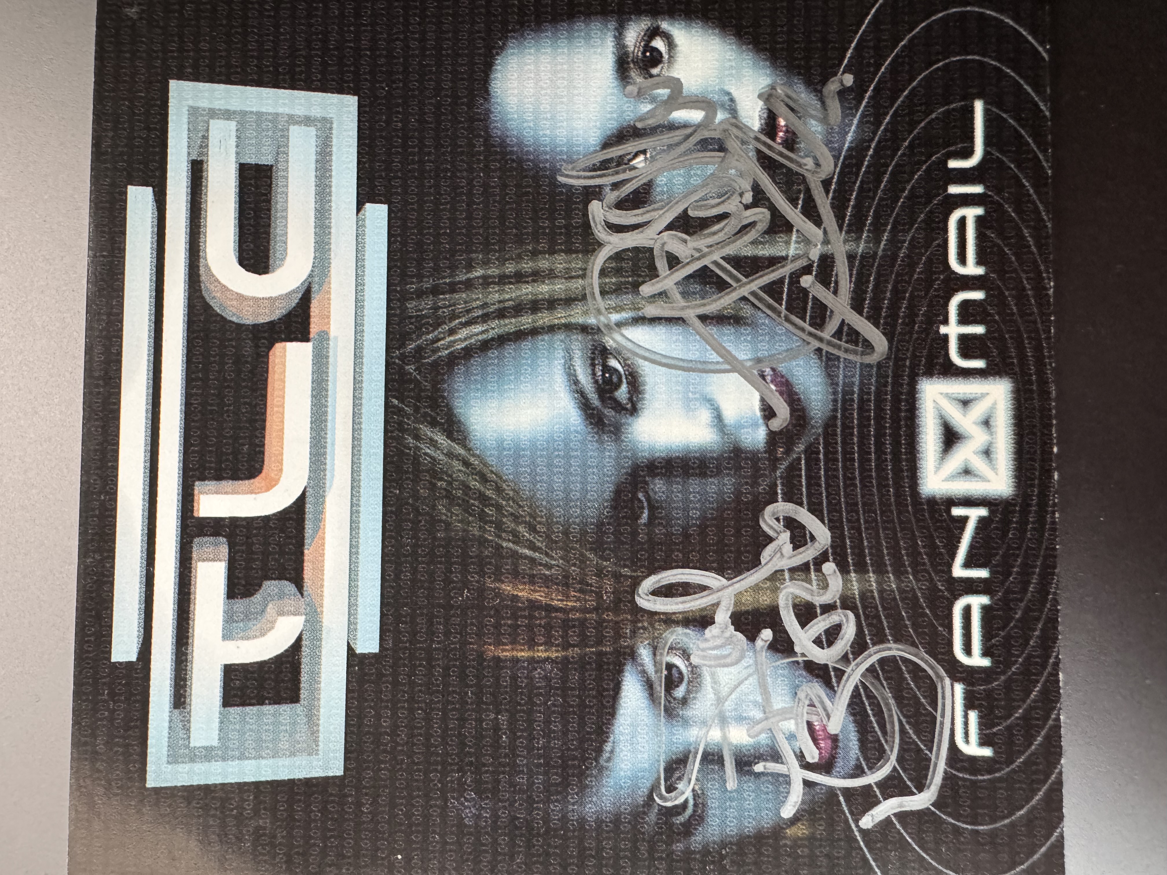 B 112394 TLC fan mail signed CD booklet signed by T baz and Chile