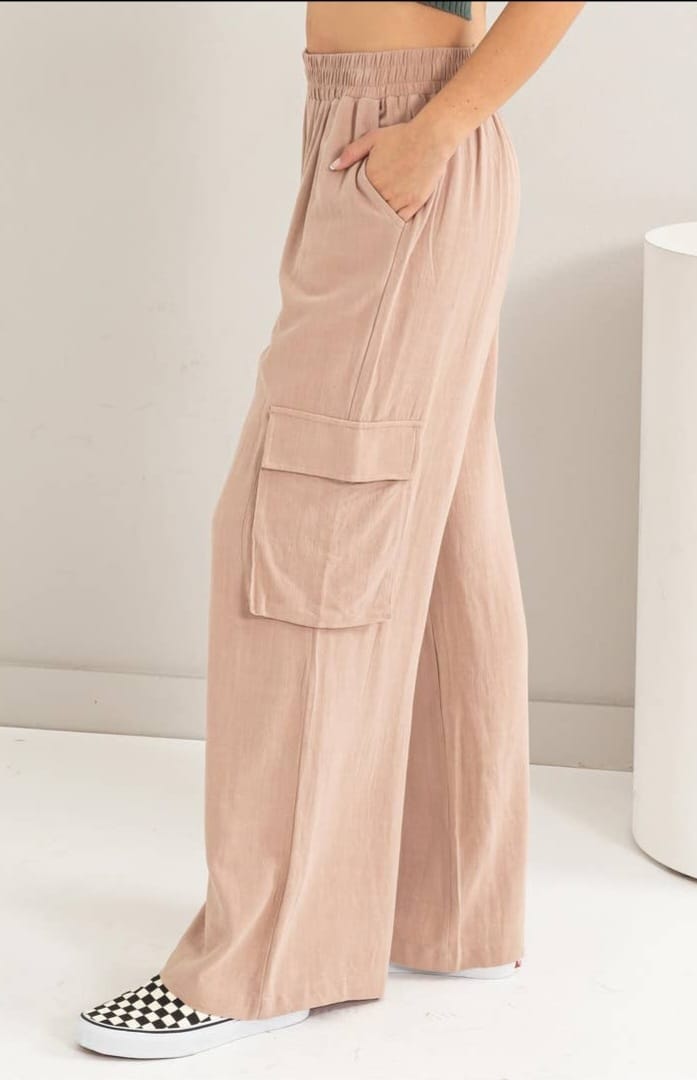 Stylish Wide-Leg Cargo Pants