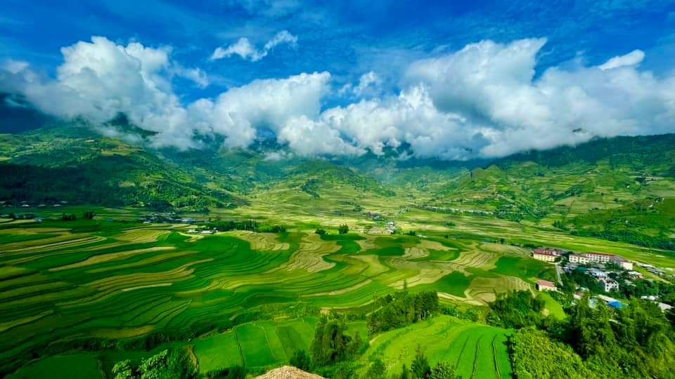 Hanoi - Sapa 3-Day Trekking Package Tour by Limousine