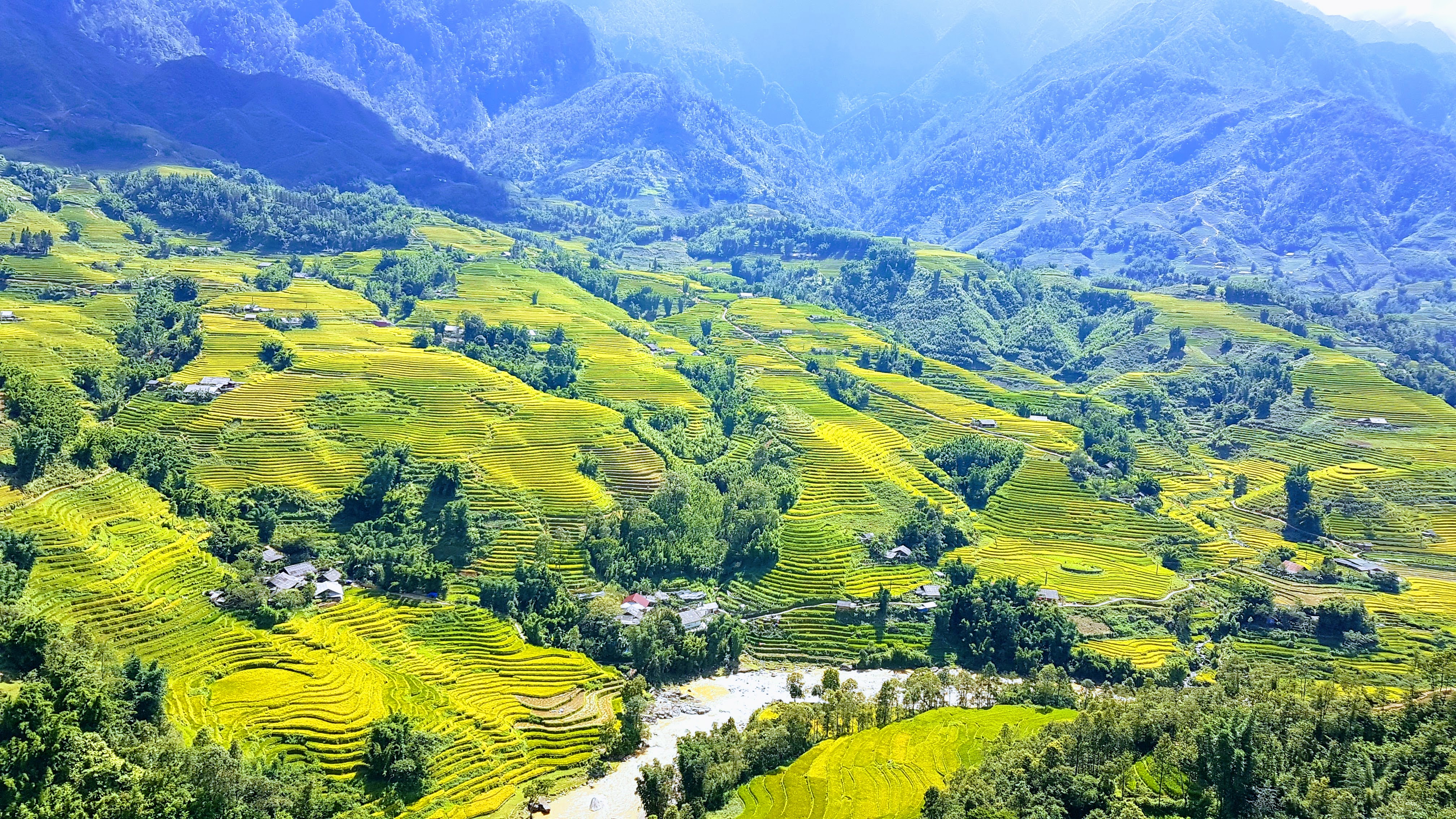 Package Tour: Hanoi – Sapa – Ha Long Bay – 5 days and 4 nights