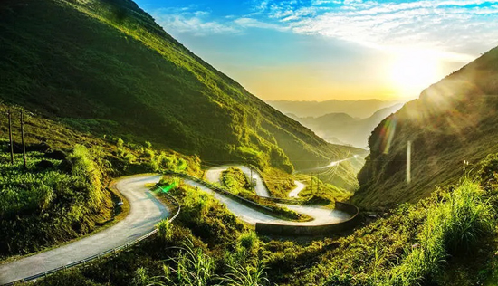 Ha Giang 4-Day Adventure: A Journey Through Vietnam’s Northern Highlands