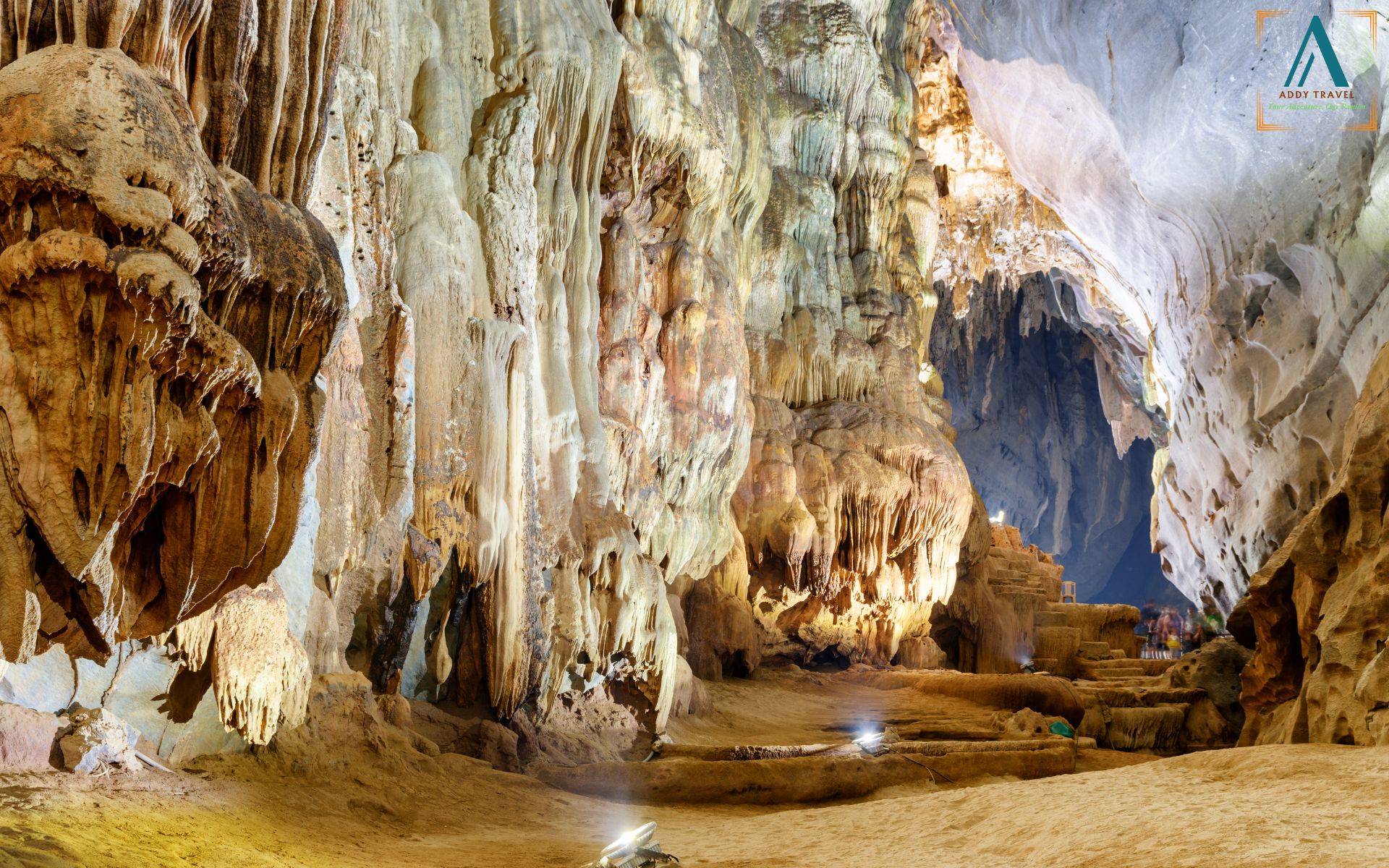 The Paradise & Phong Nha Cave Tour 