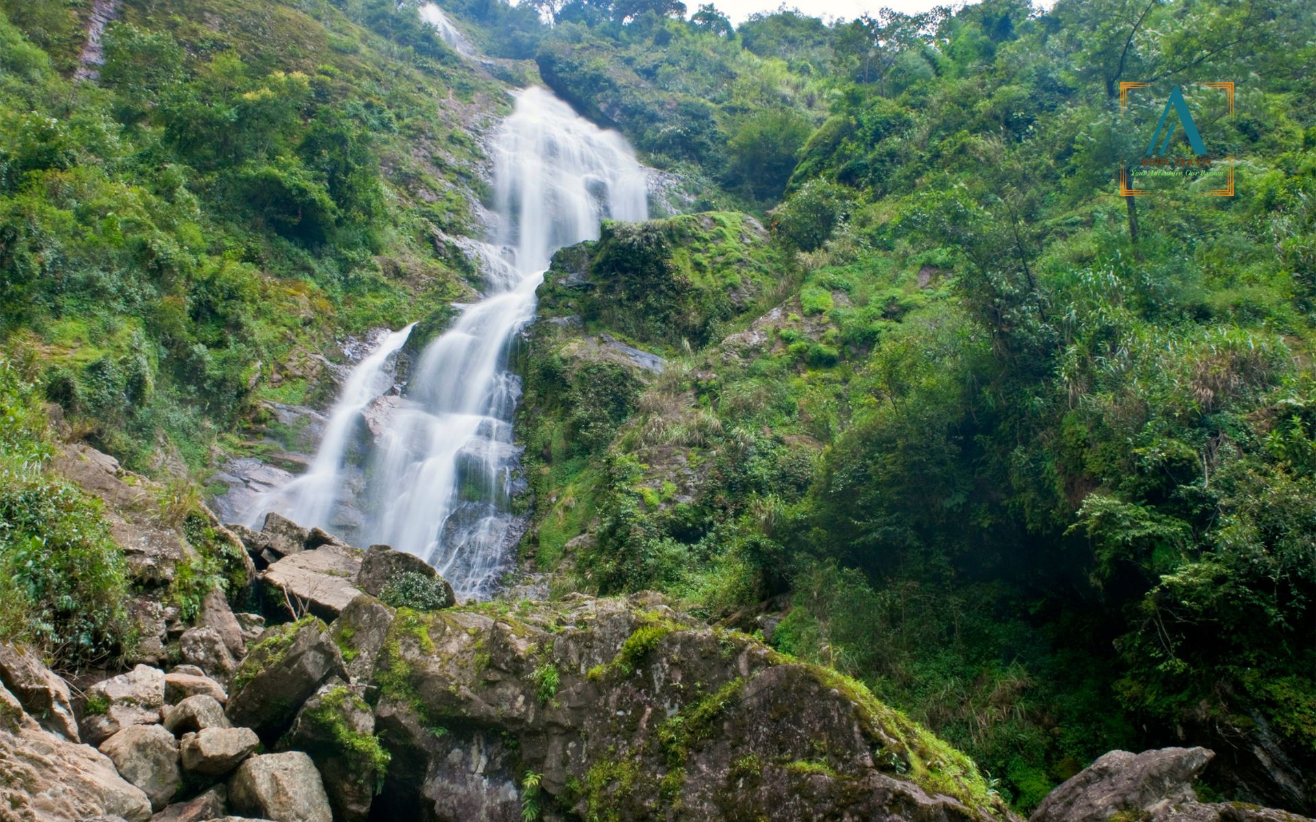 Half-Day Trip to Silver Waterfall and Love Waterfall from Sapa