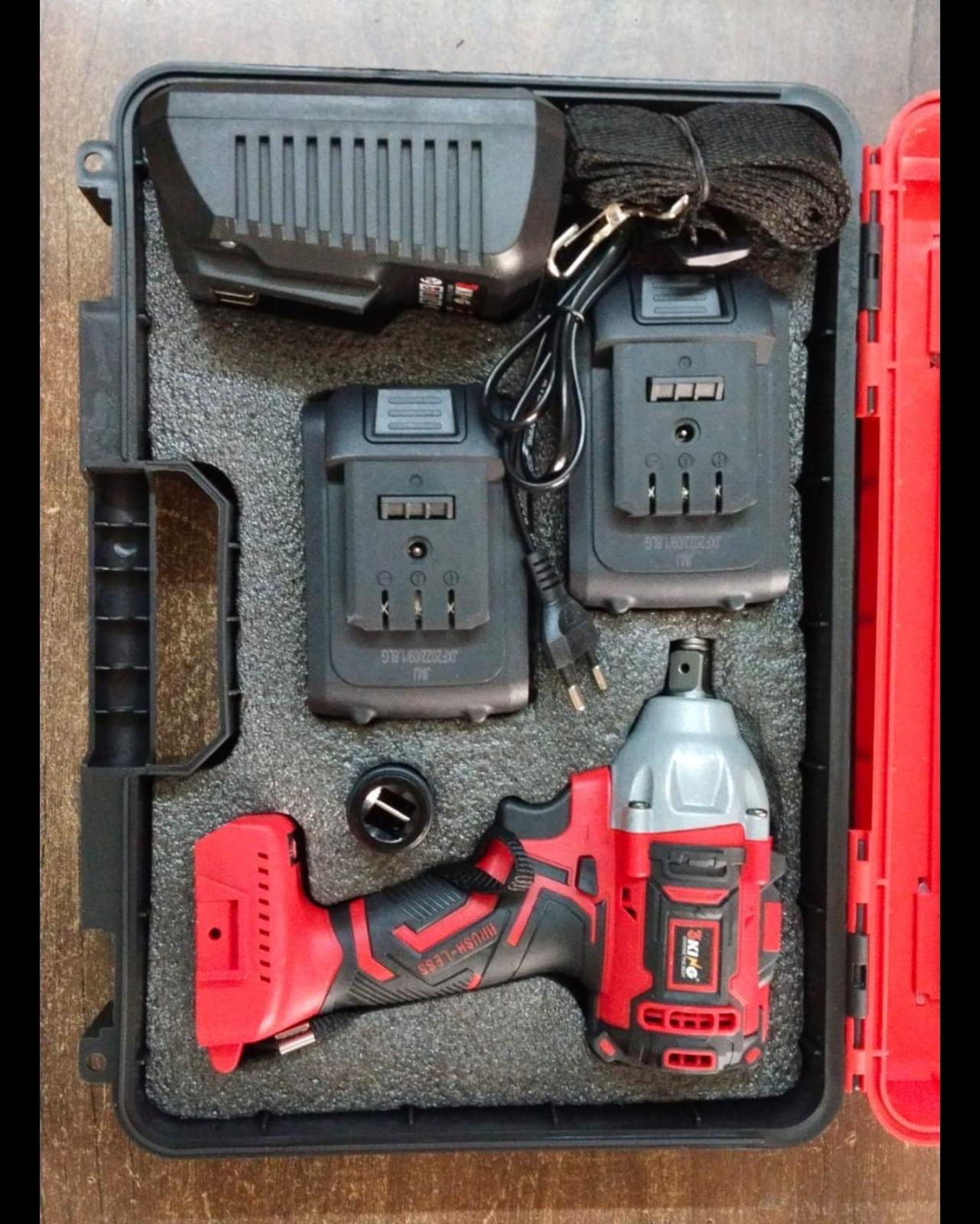 Cordless Impact Wrench Kit