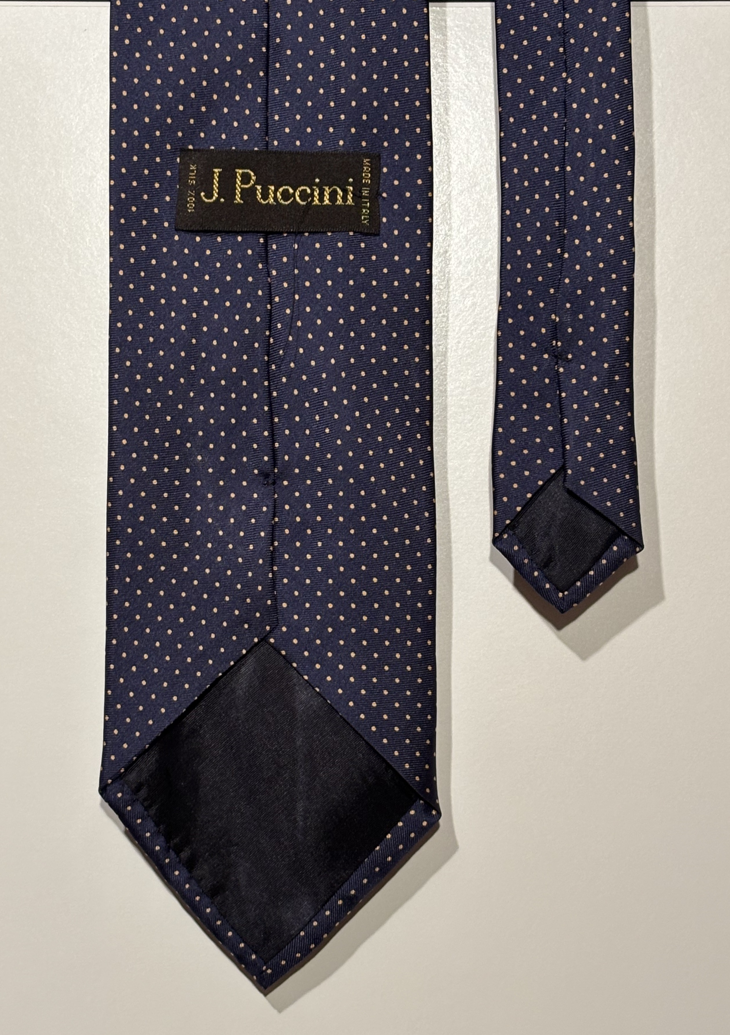 Cravate Bleu Marine “Mayfair Dots”
