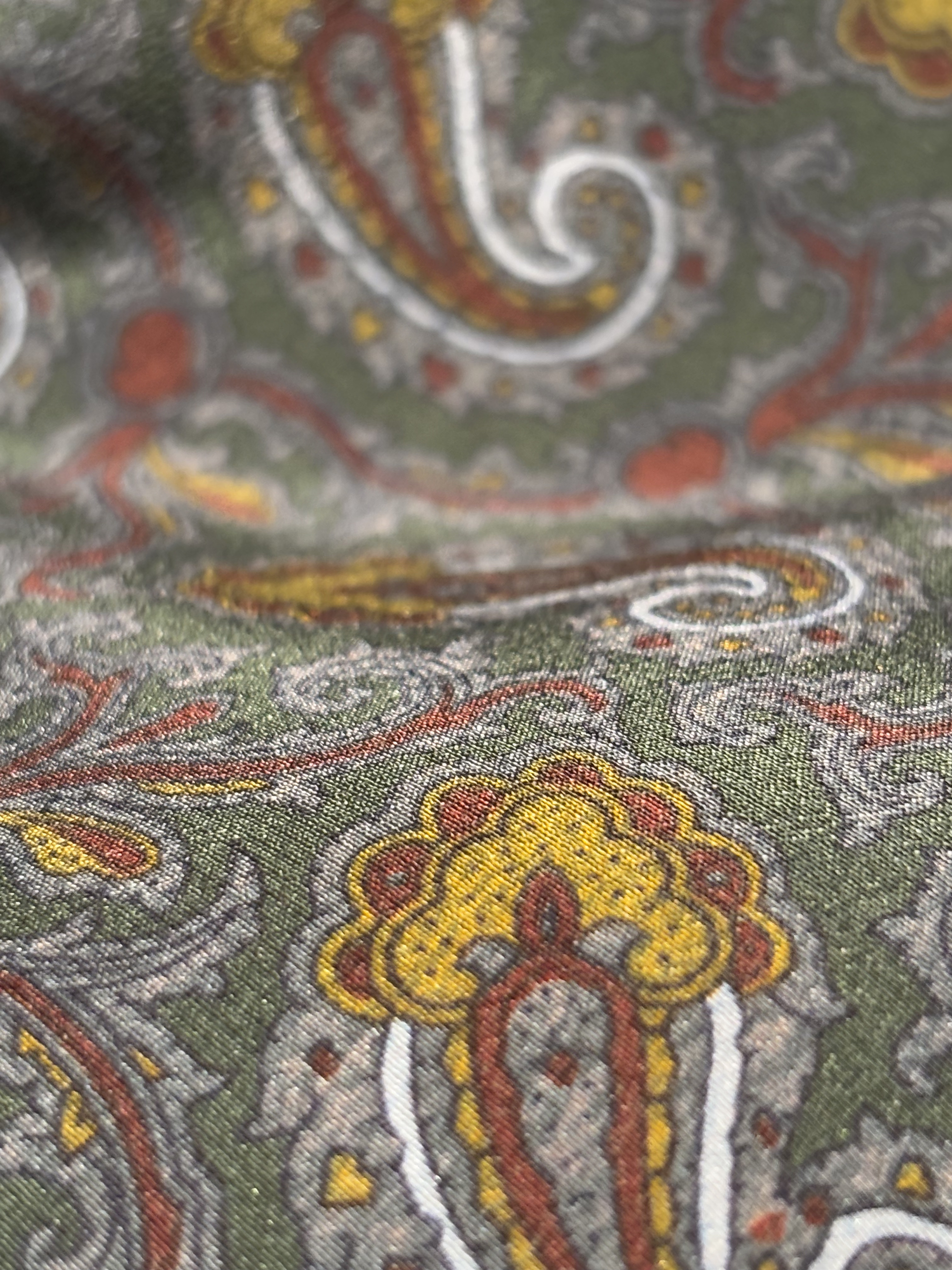 Cravate Vert Olive & Moutarde “Paisley Brumaire” – 