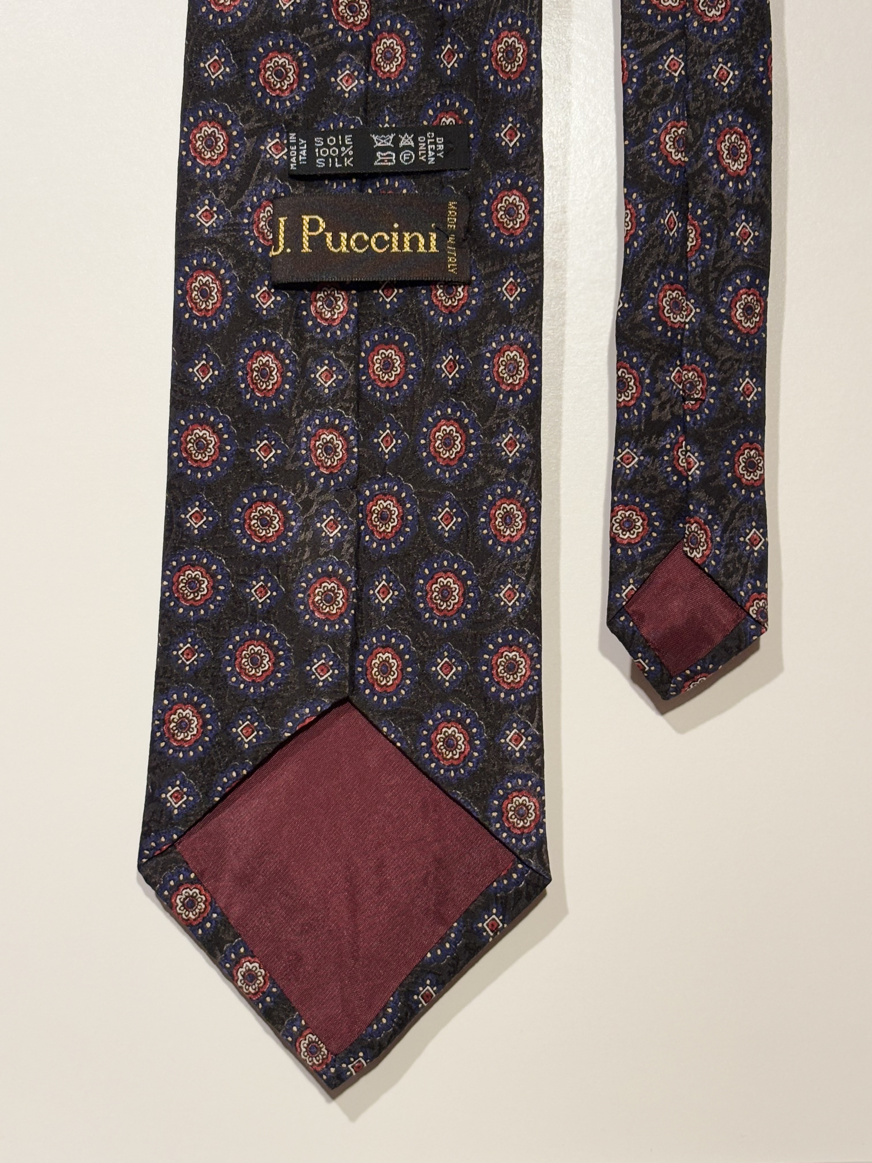 Cravate Noire “Rosace Byzantine”