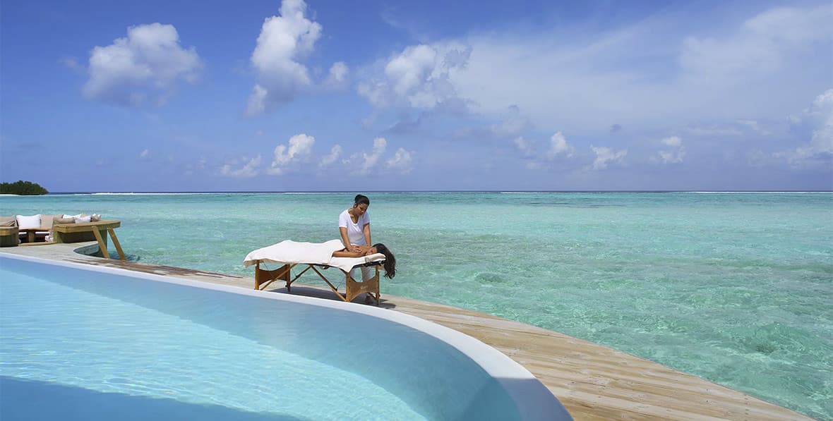Ponton aux Maldives