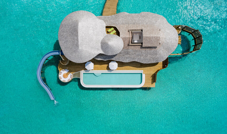 Ponton aux Maldives