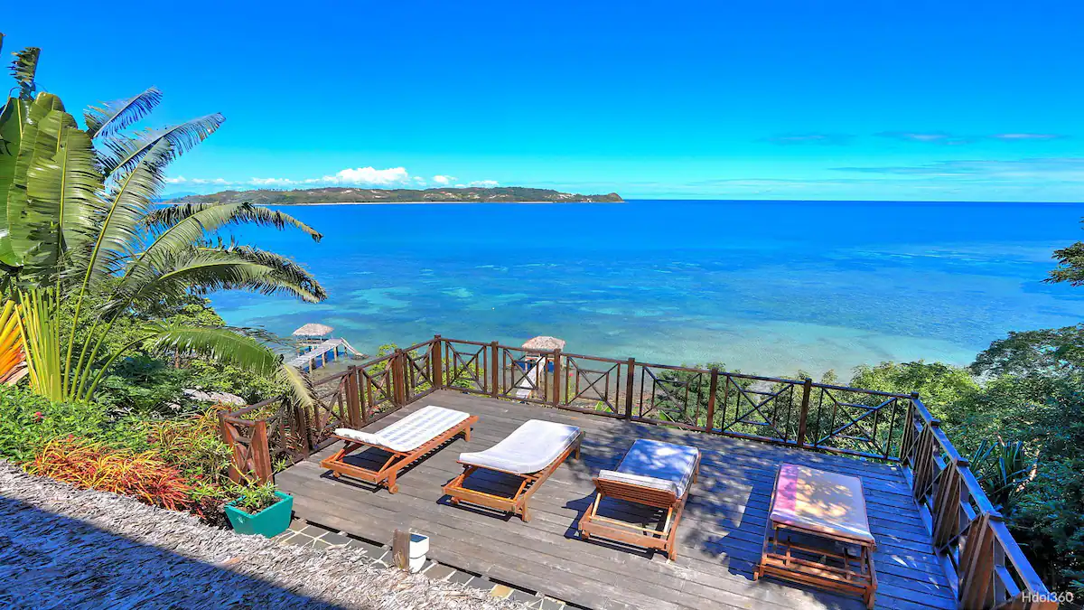 Ponton à Nosy Be🌴🐬🧜‍♀️