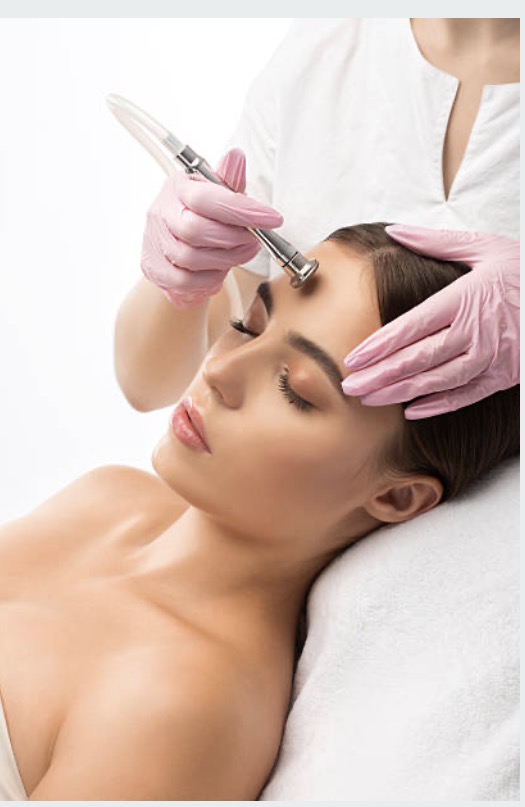 💎 The Diamond-Tip Microdermabrasion: Face & Neck