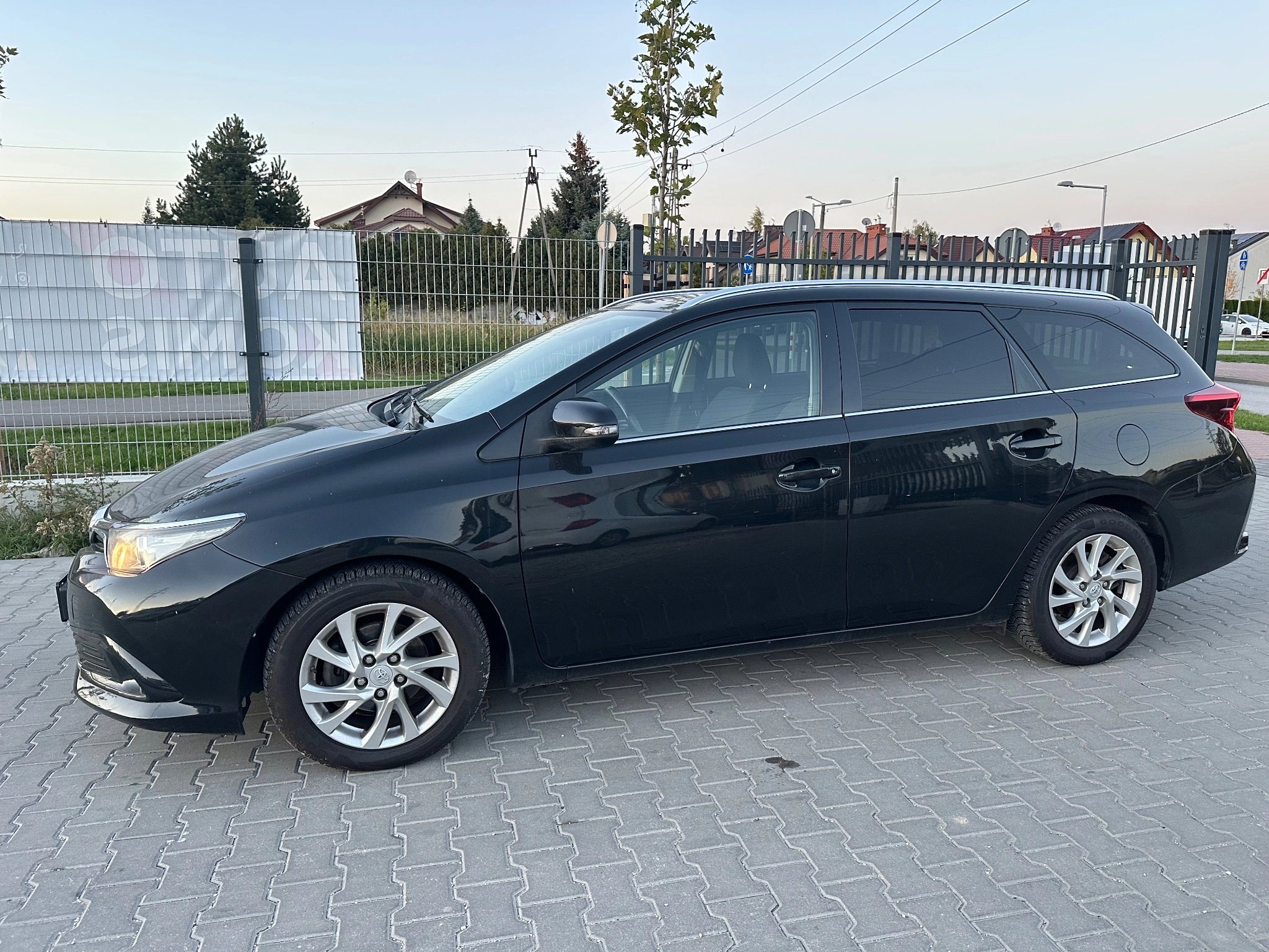 Toyota Auris Hybrid 135 Prestige