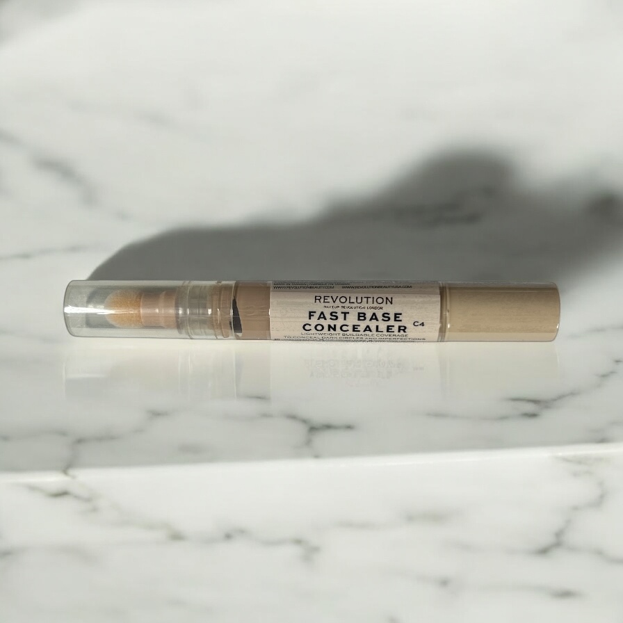 REVOLUTION Fast Base Concealer C4