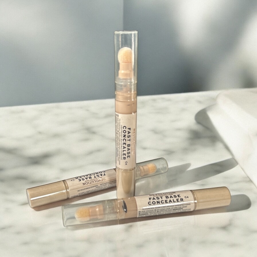 REVOLUTION Fast Base Concealer C4