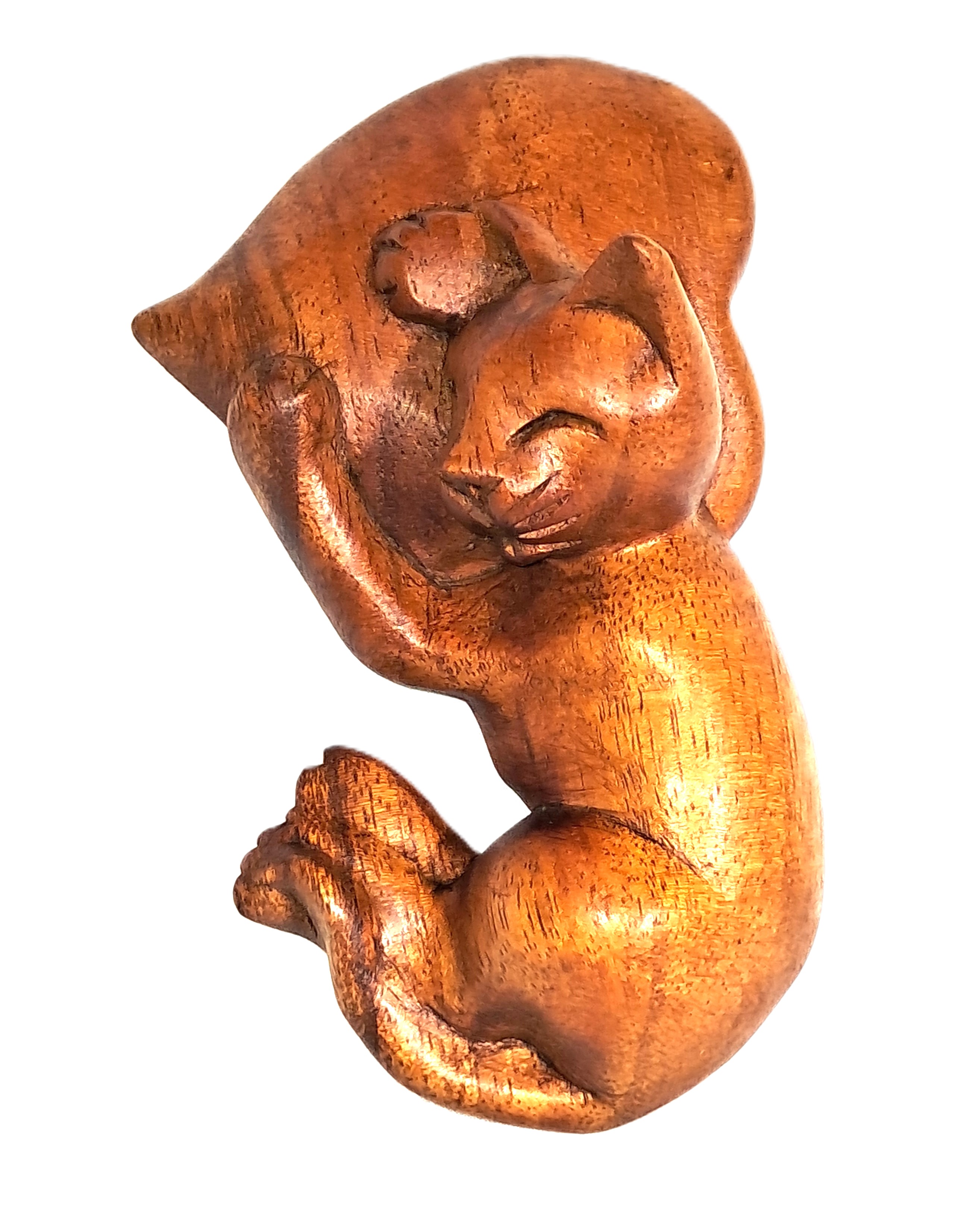 Cat wood carving (#ctHrt)