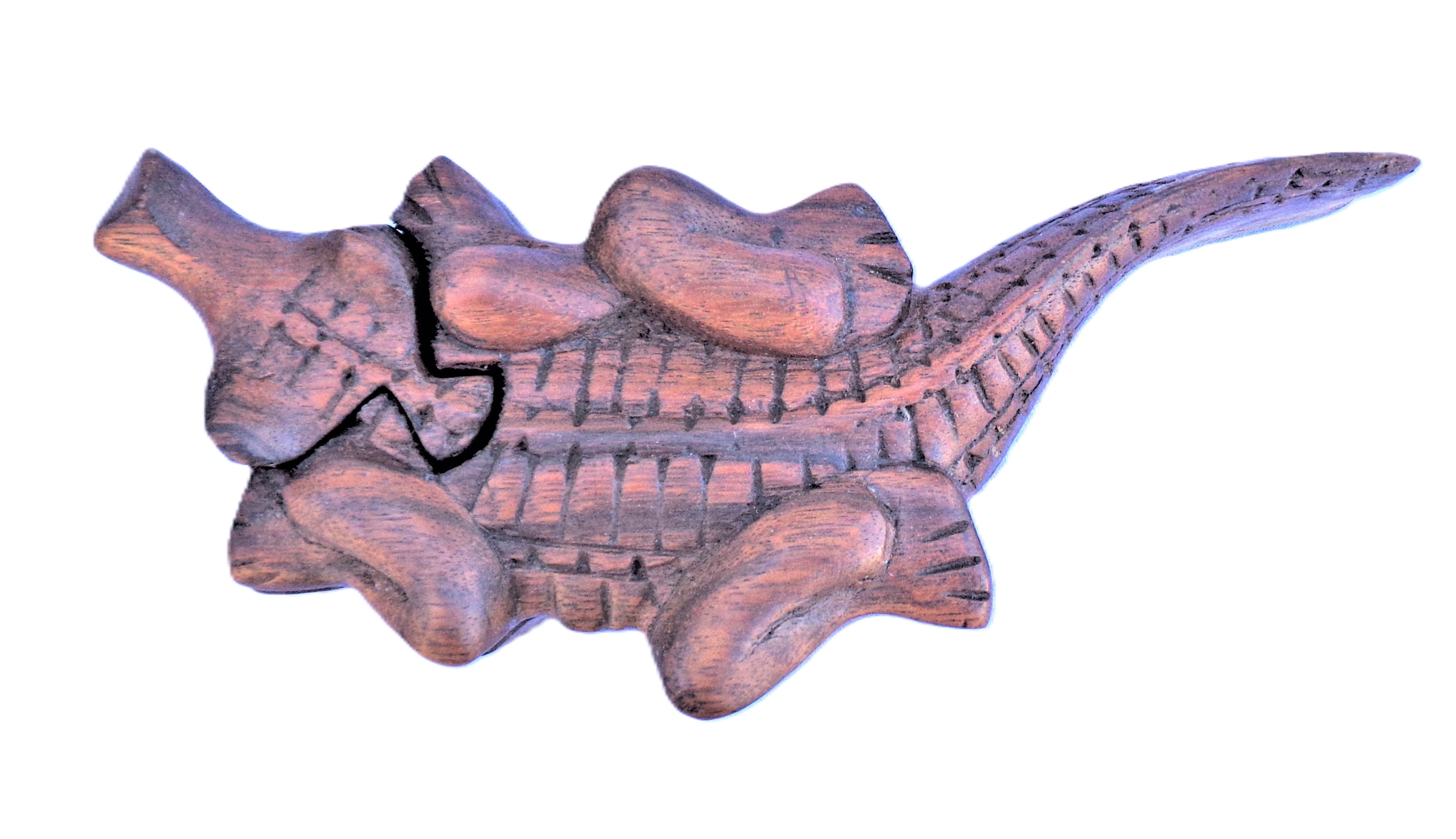 Alligator puzzle jewelry box, wood carving.