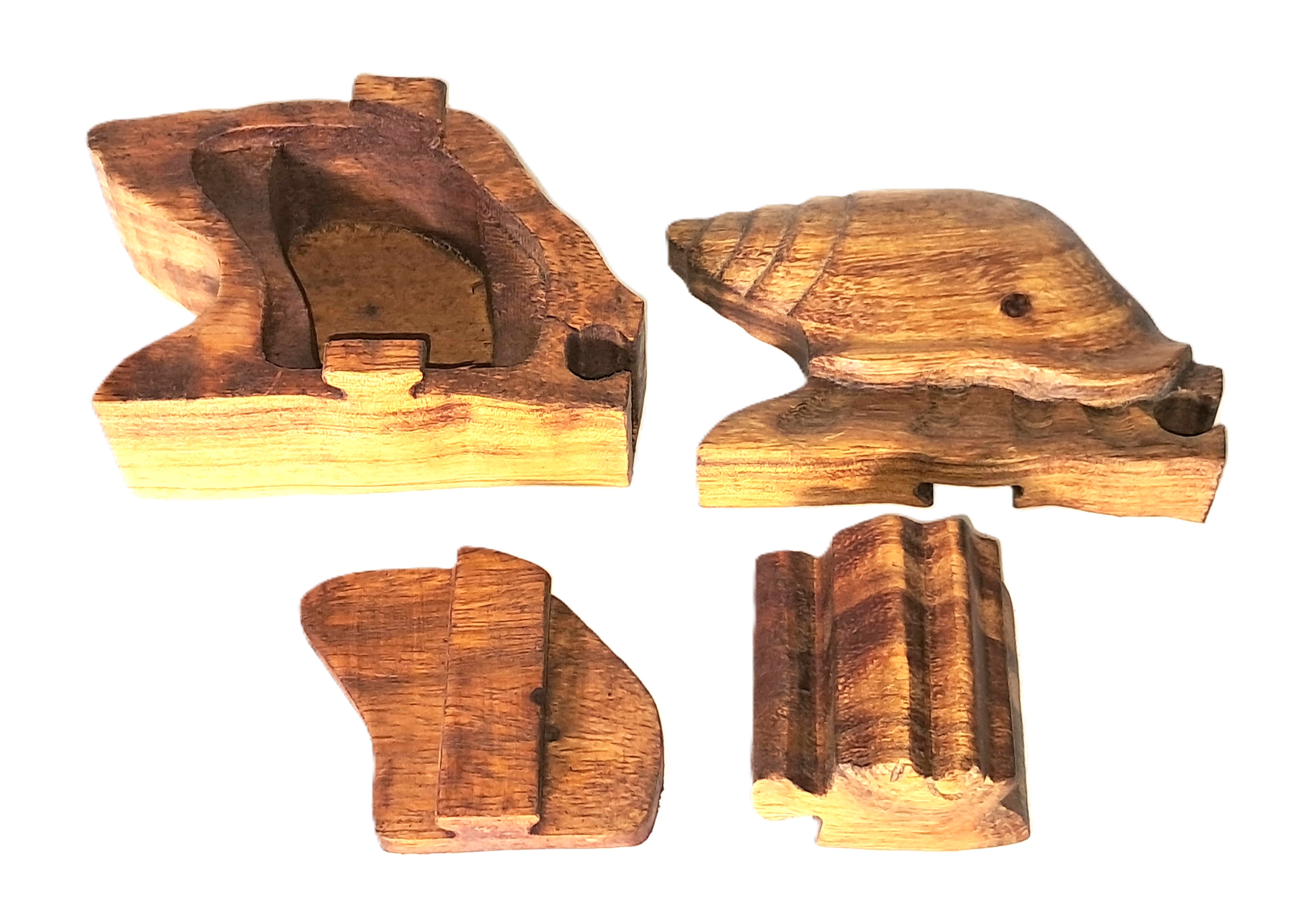 snail puzzle jewelry box, wood carving. 