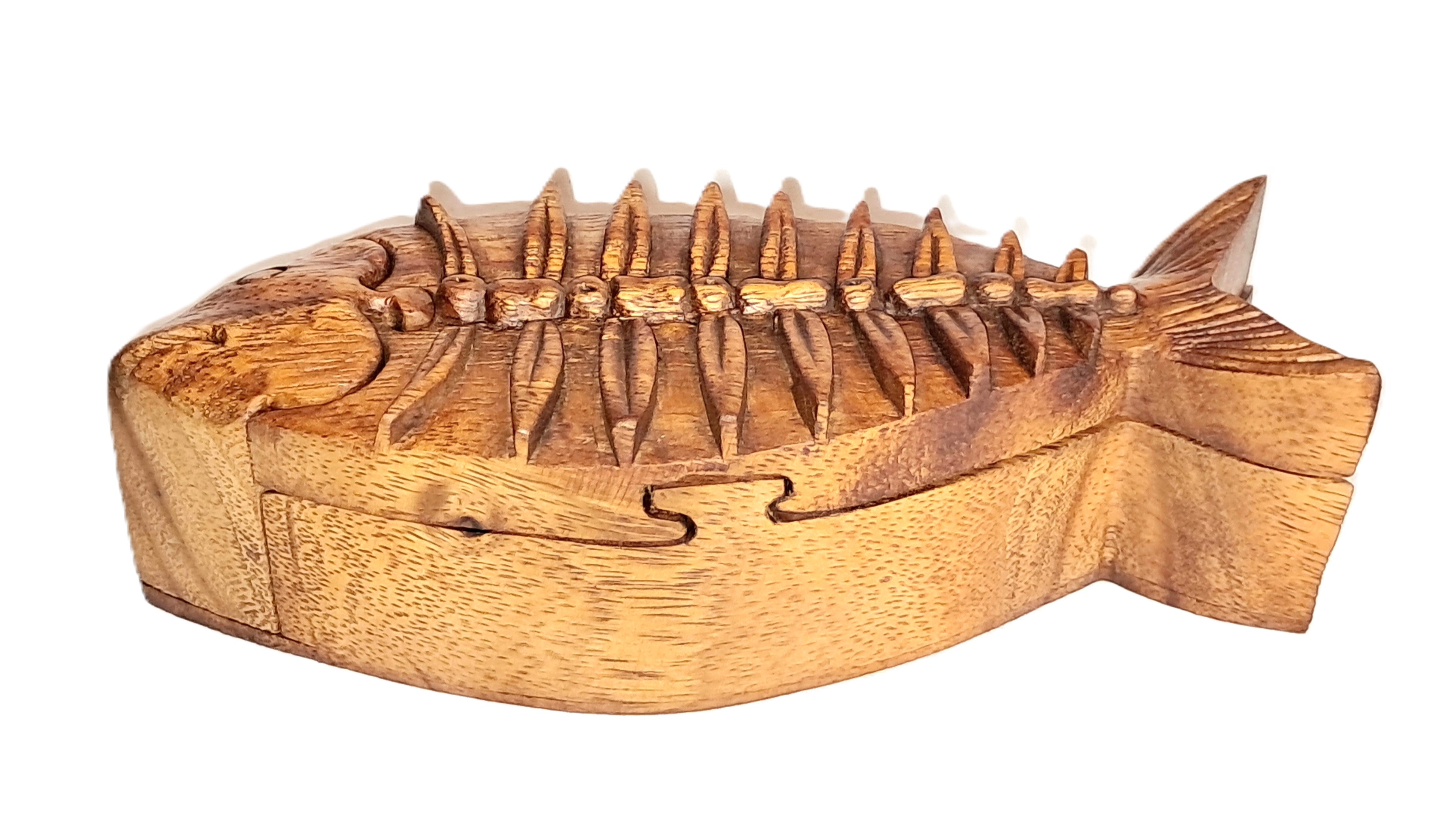 fish puzzle jewelry box, wood carving.