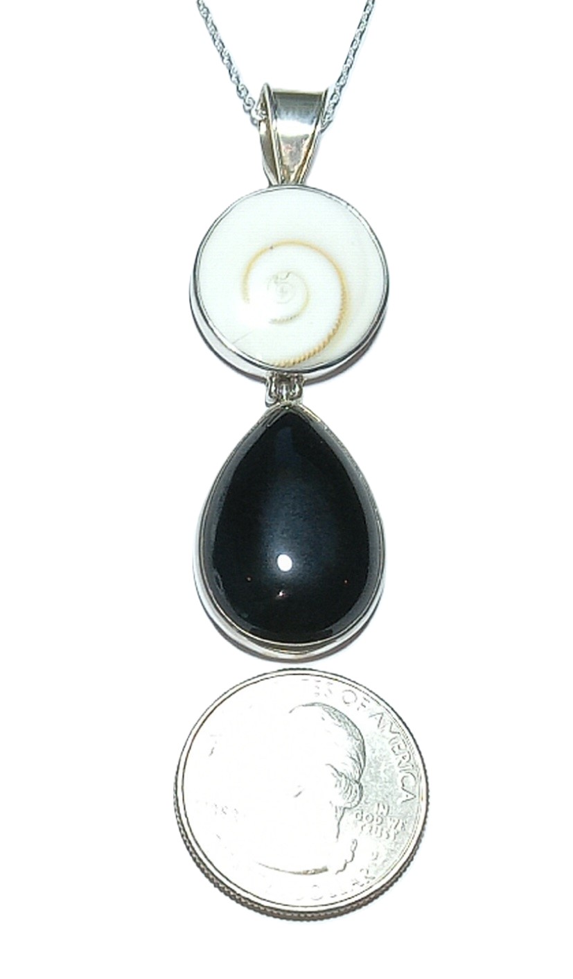 Seashell & Onyx pendant in sterling silver.