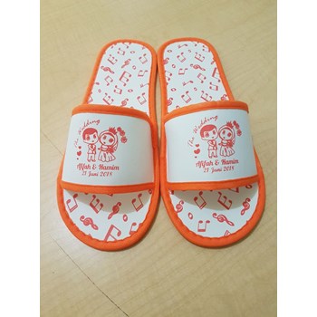 Sandal Souvenir Pernikahan