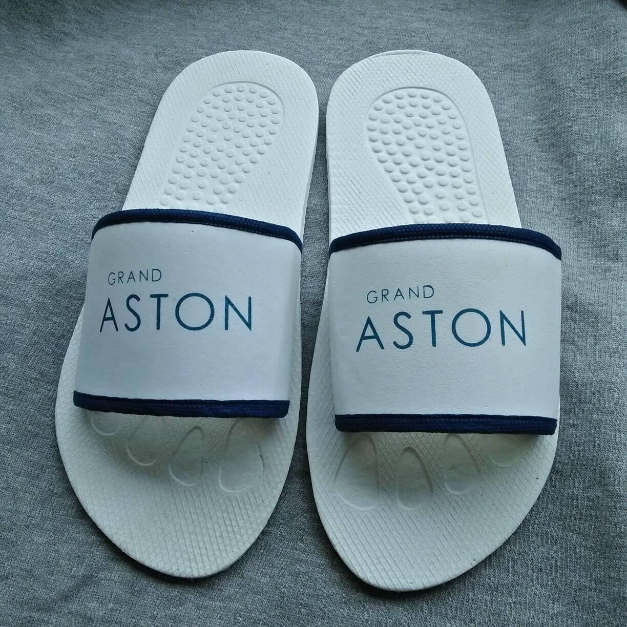 Sandal Hotel Grand Aston