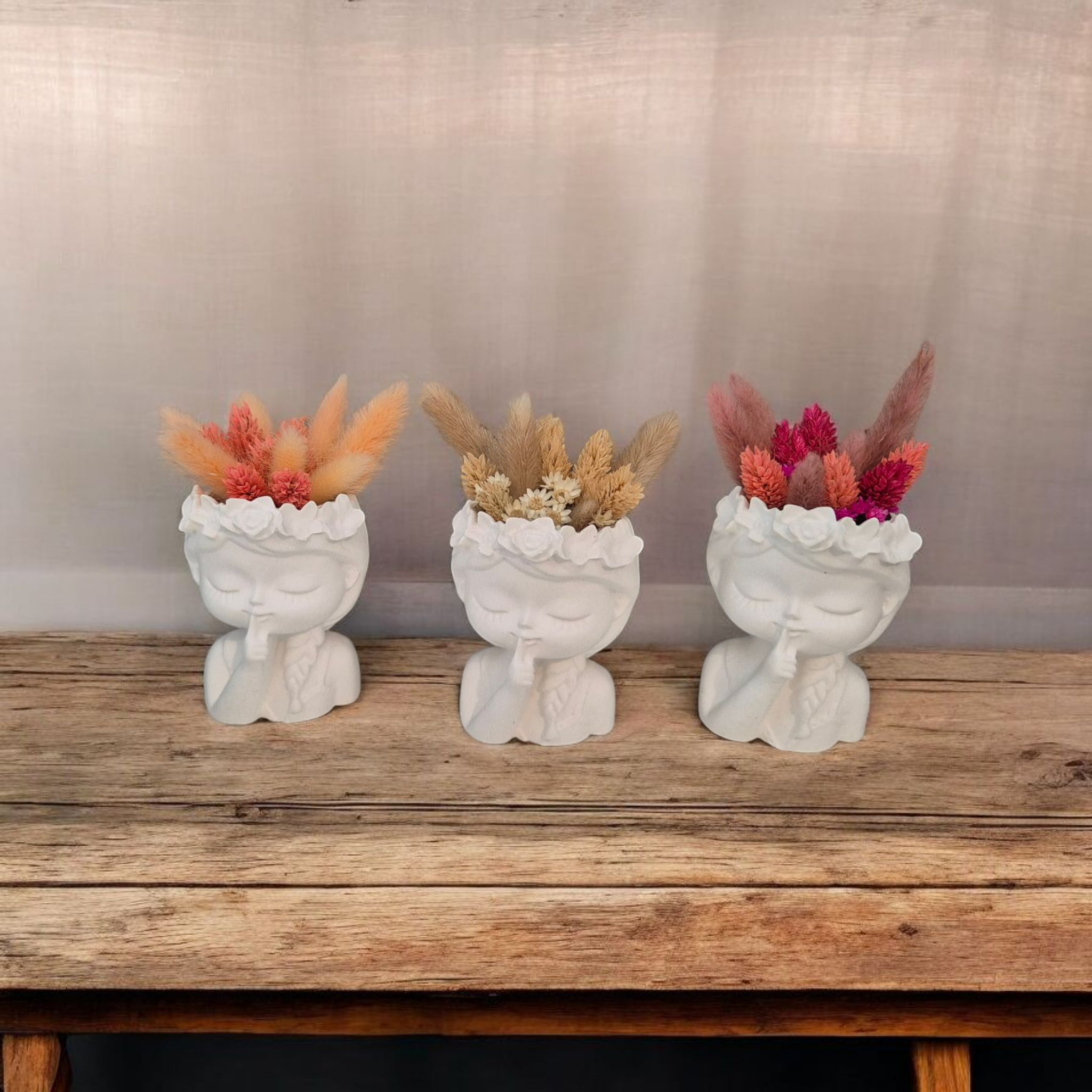 Blumenvase mit Trockenblumen