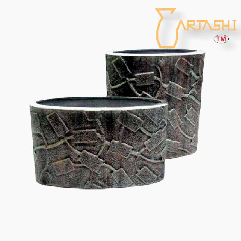 Vases metal