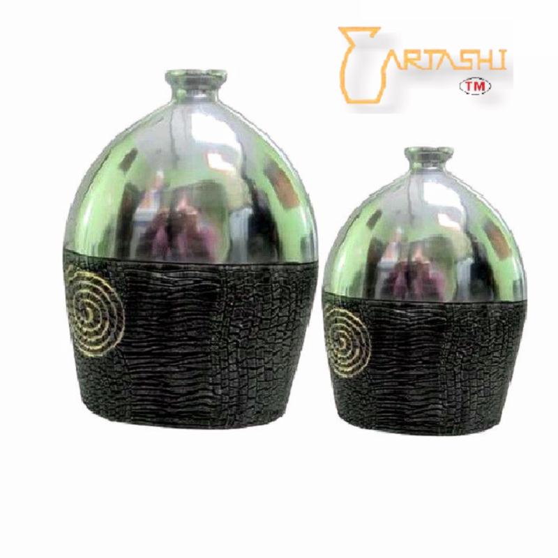 Vases and decor