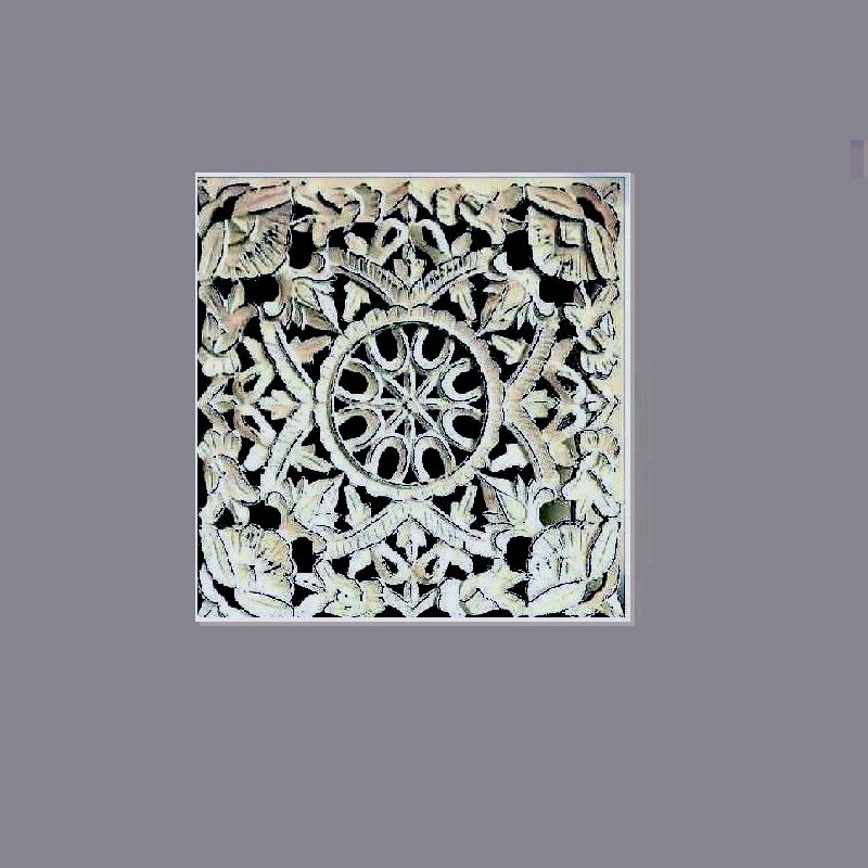 Wall with decor