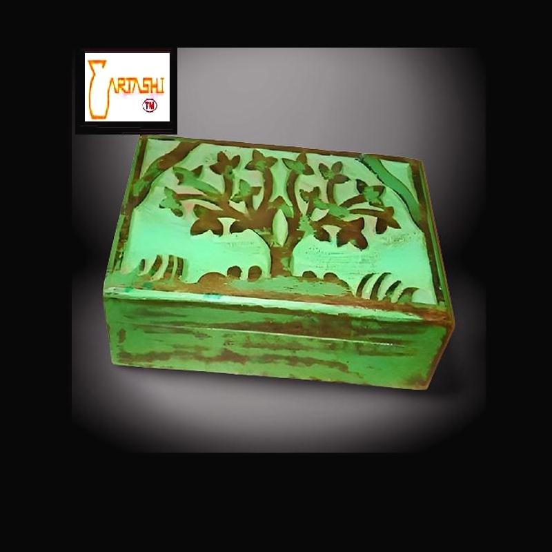 Box jewelry boxes