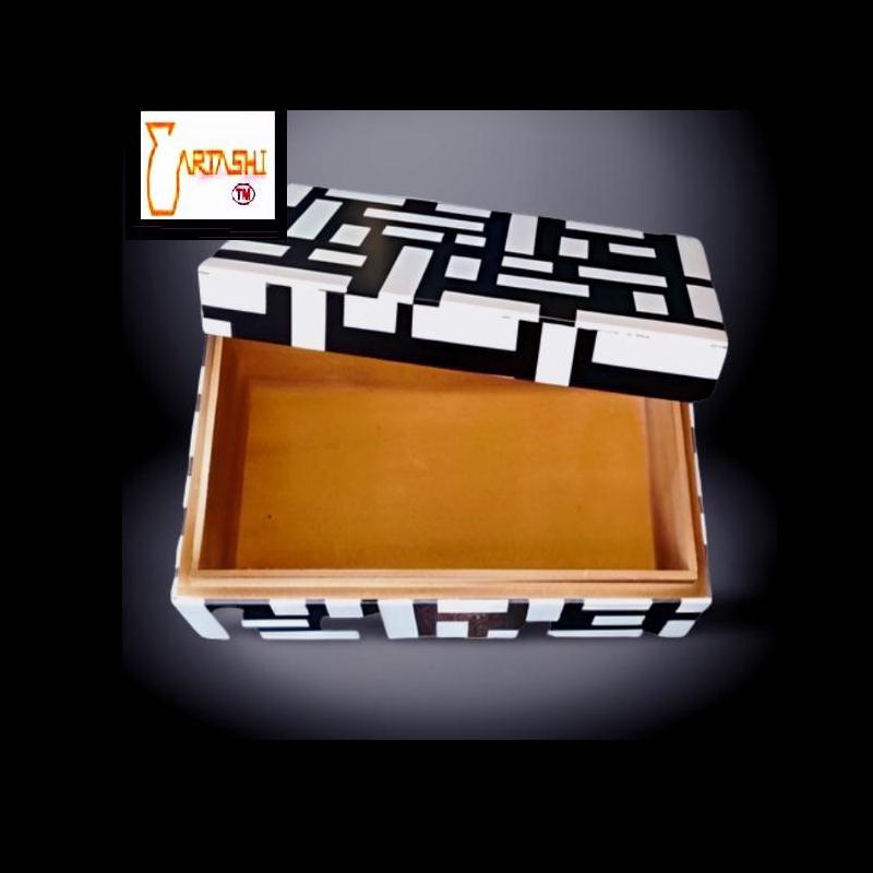 Decorative boxes with lids