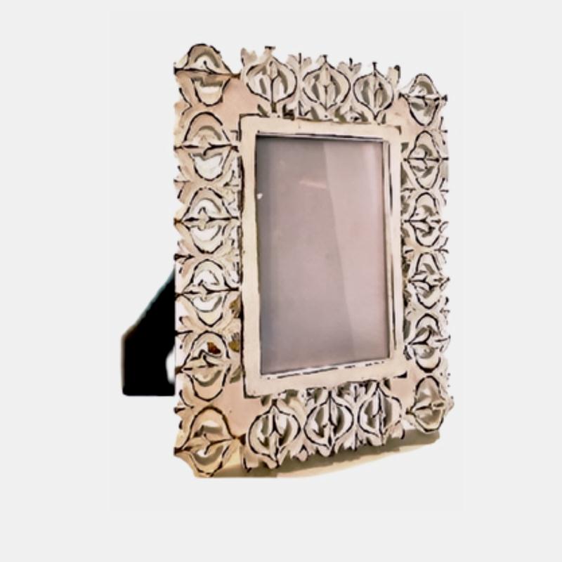 Carving frames