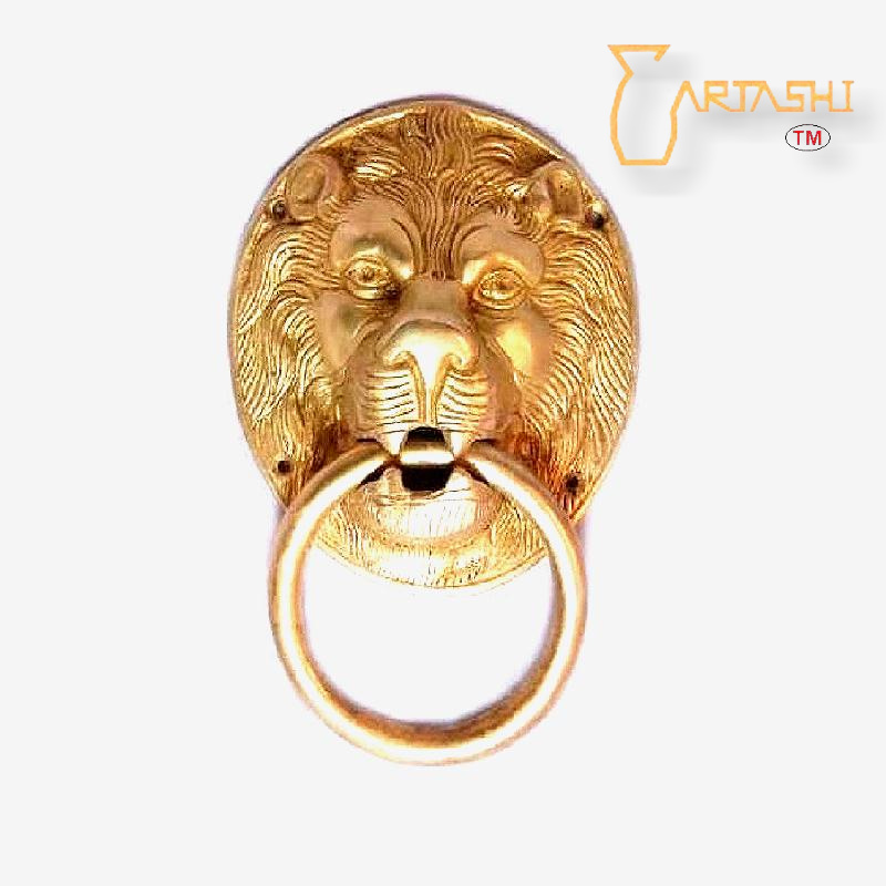Door knockers lion