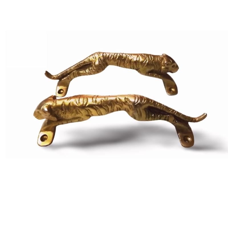 Pull handles