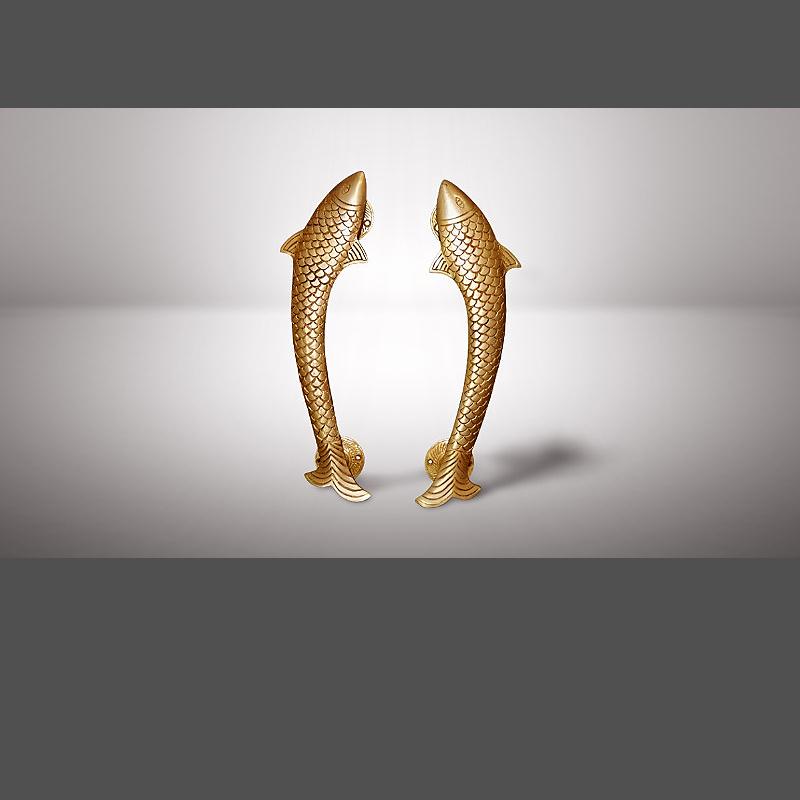 Door pull handles
