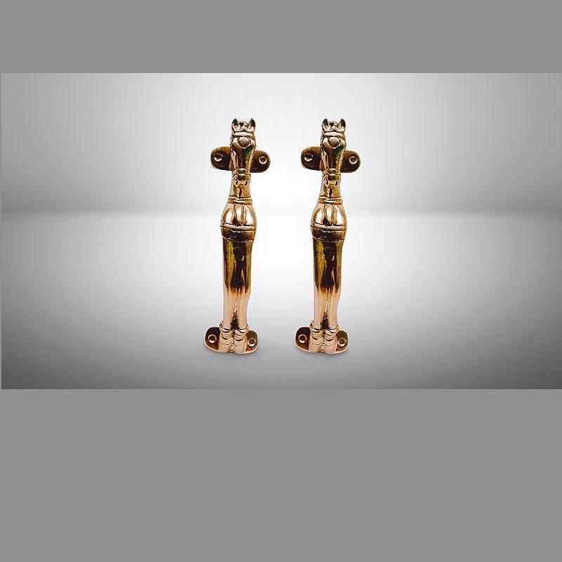 Kitchen cupboard pulls