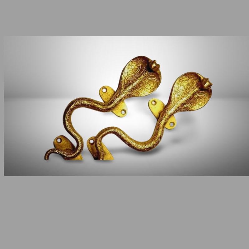 Handle pull
