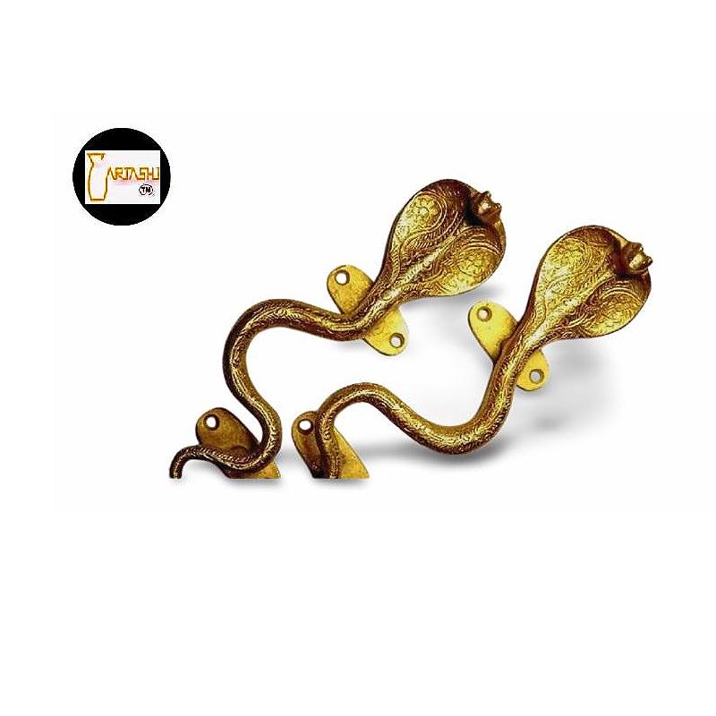 Handle pull