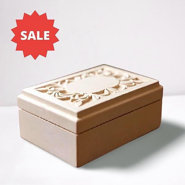 Decorative box with lid wood