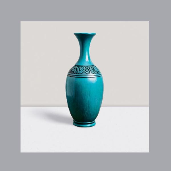 Traditional Decor Vase