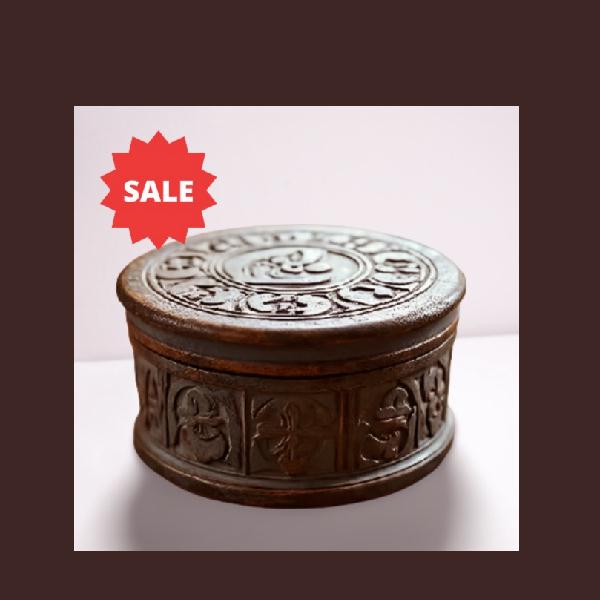Vintage wood craft box