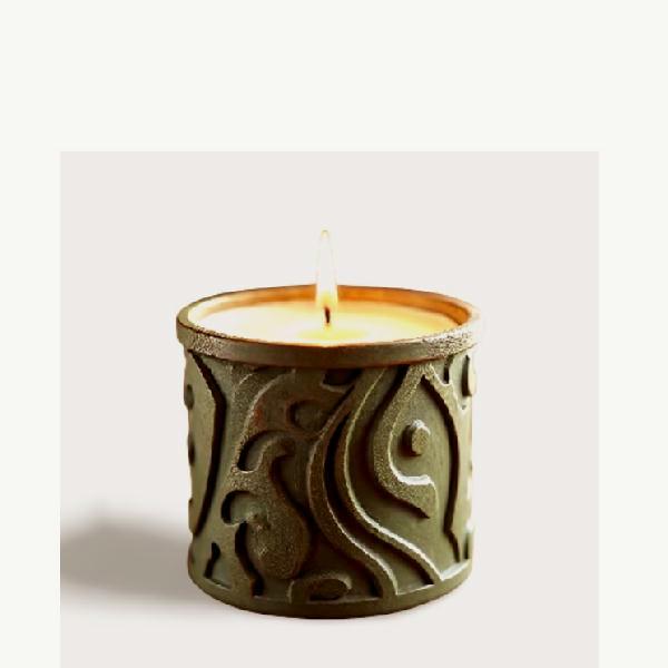 Decorative candle