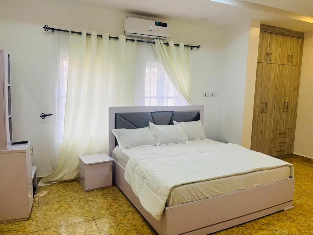 4 Bedroom Duplex in Garimpa