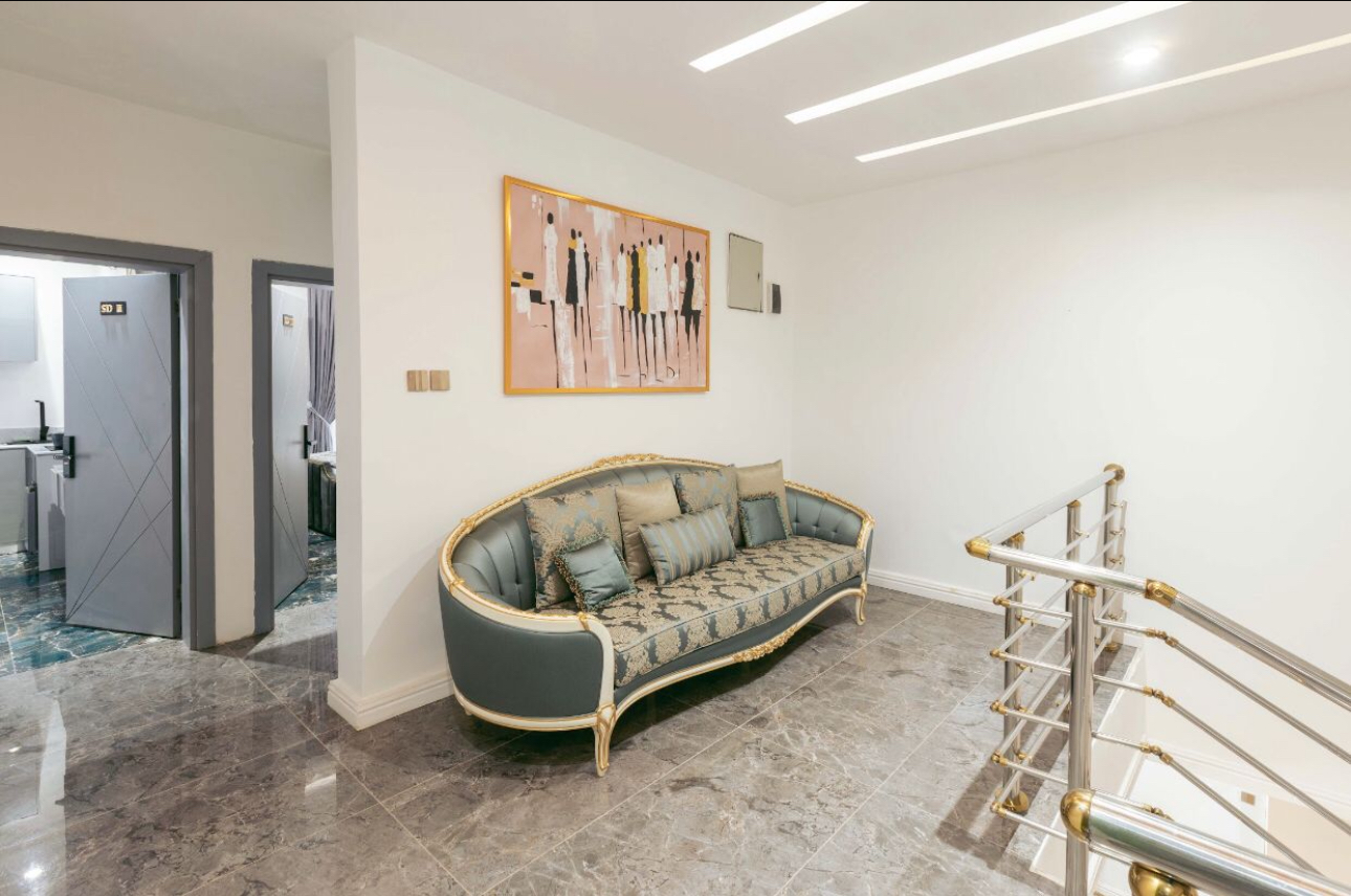 Executive Studio in LifeCamp + 24/7 A.C With Bathtub